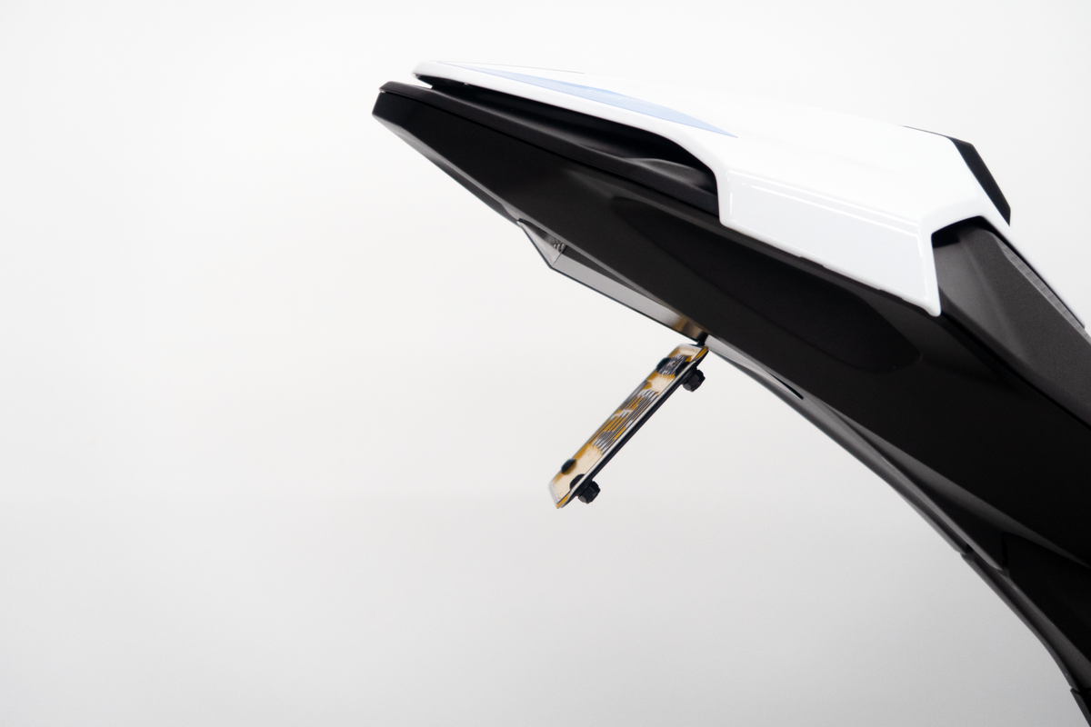 アクセサリー FuturisMoto EnduranceRacingLight S1000RR BMW Endurance Racing Light – FuturisMoto